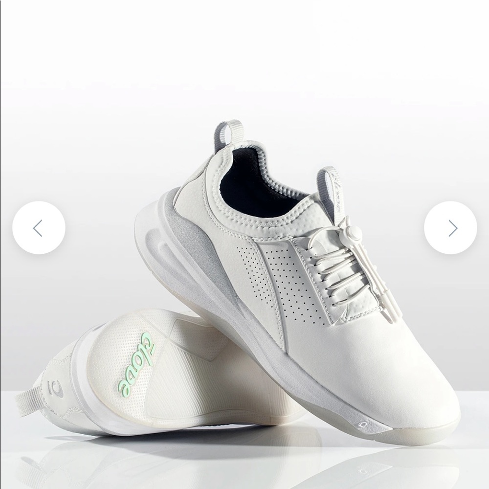 Clove white sneakers